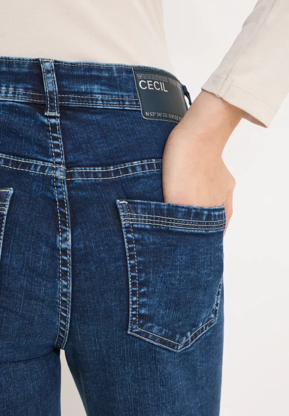 Slim Fit jeans