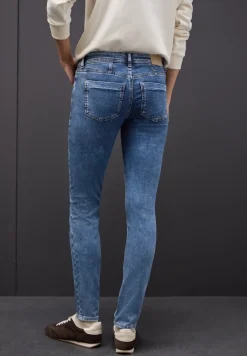 Slim Fit jeans