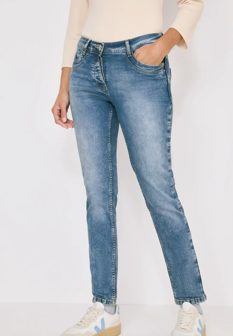 Slim fit jeans met detail