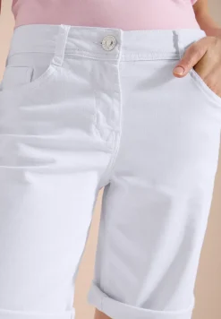 Slim Legs denim shorts in een casual fit