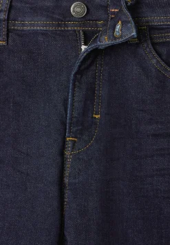 Slim fit jeans