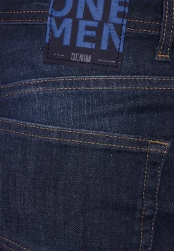 Slim-fit rinsed jeans