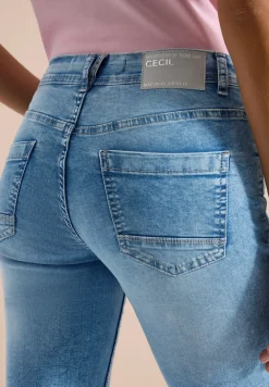 3/4 Slim Leg jeans in casual fit