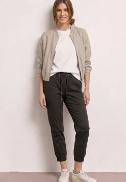 Slim legs broek in een lichtgewicht stof