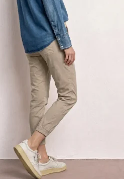 Slim legs broek in een lichtgewicht stof