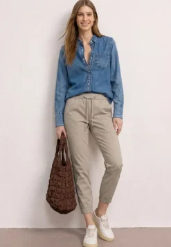 Slim legs broek in een lichtgewicht stof