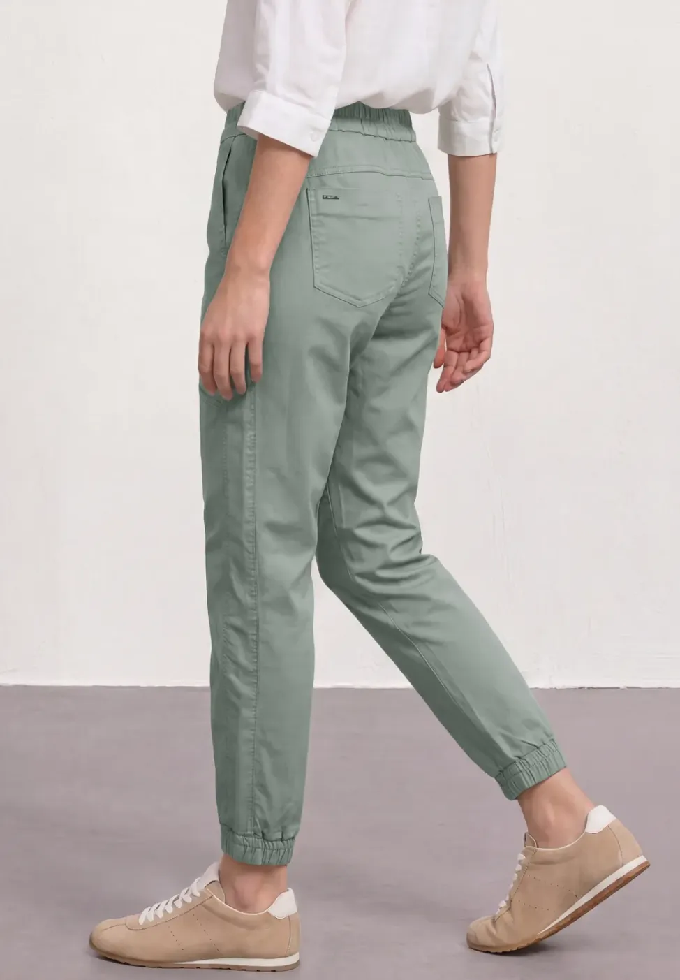 Slim legs broek in een lichtgewicht stof