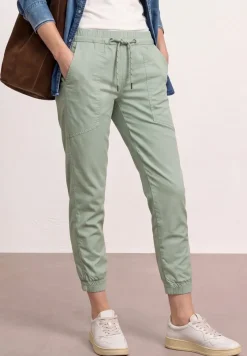 Slim legs broek in lichtgewicht kwaliteit