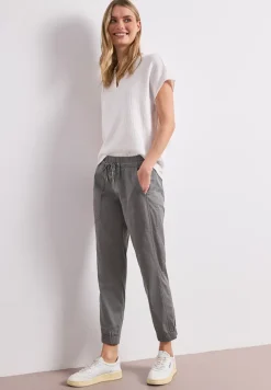 Slim legs broek in lichtgewicht kwaliteit