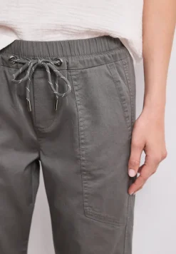 Slim legs broek in lichtgewicht kwaliteit