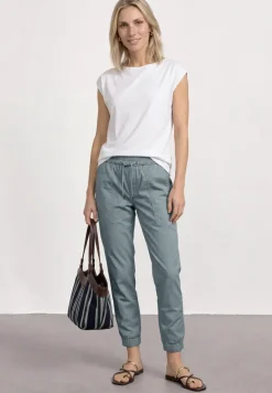 Slim legs broek in lichtgewicht kwaliteit