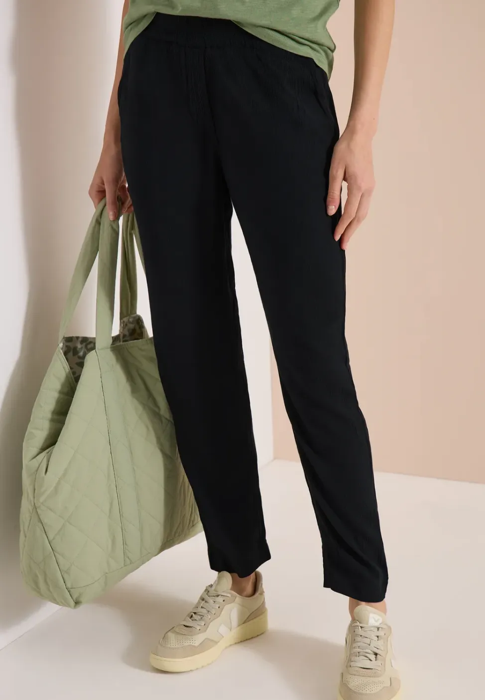 Slim Legs broek in Loose Fit met structuur