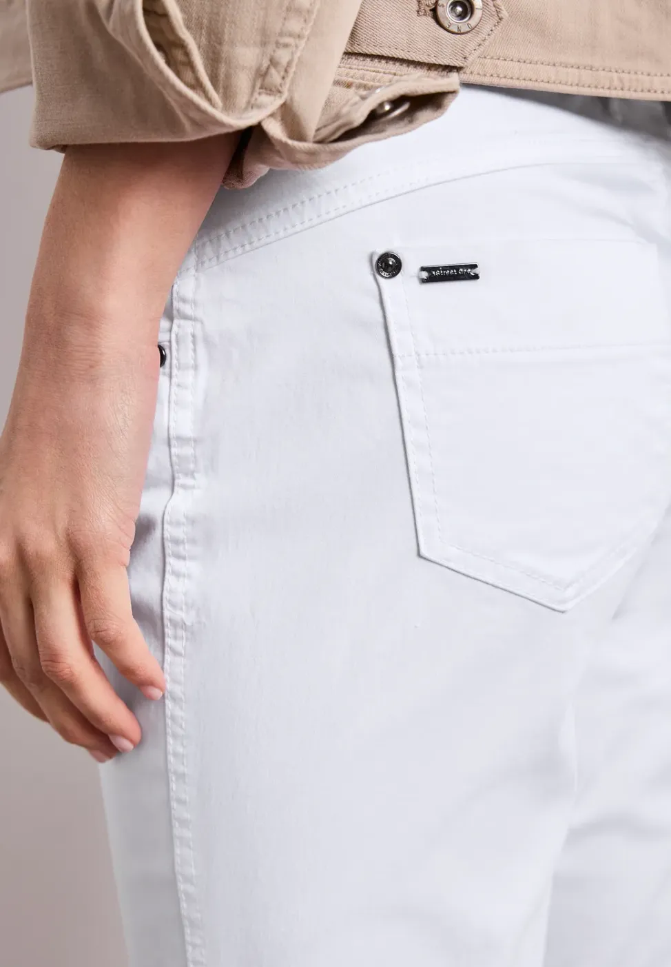 7/8 Slim Legs broek in satijnlook