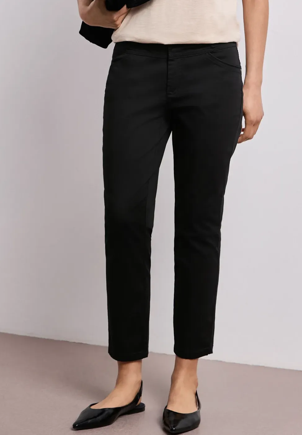 7/8 Slim Legs broek in satijnlook