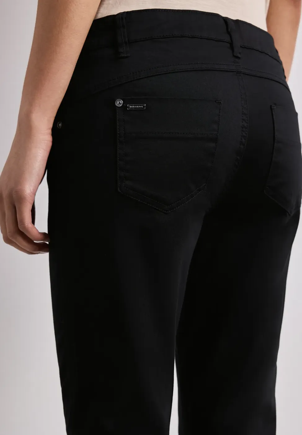 7/8 Slim Legs broek in satijnlook