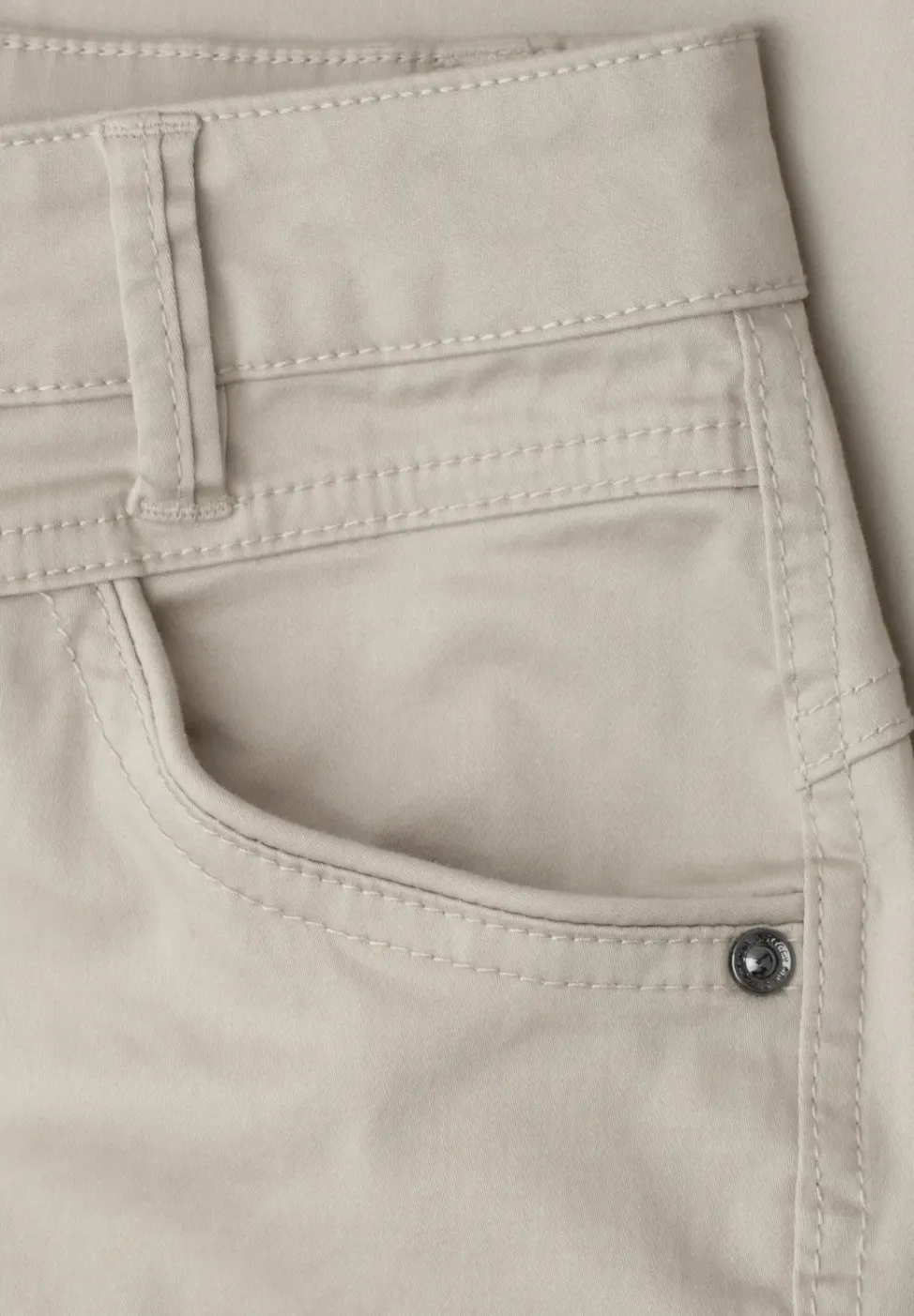 7/8 Slim Legs broek in satijnlook