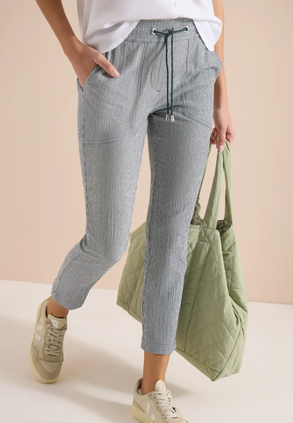 Slim legs broek in seersucker kwaliteit