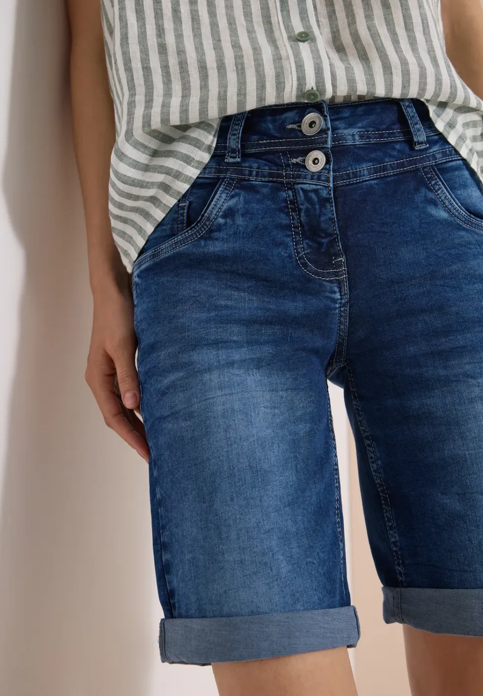 Slim Legs denim shorts in een casual fit