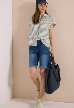 Slim Legs denim shorts in een casual fit