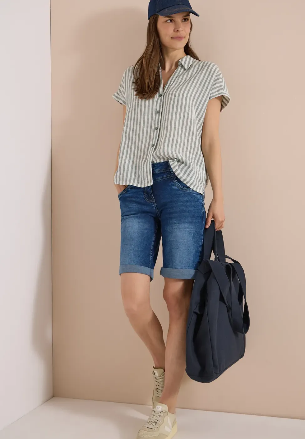 Slim Legs denim shorts in een casual fit