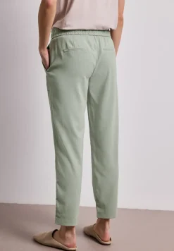 Slim legs in gemêleerde look