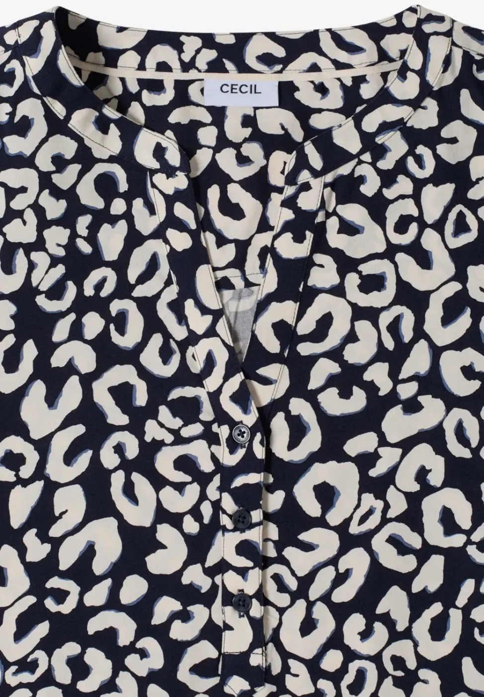 Split hals blouse met leo patroon