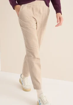 Sportieve loose fit corduroy broek