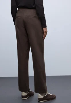 Straight Legs