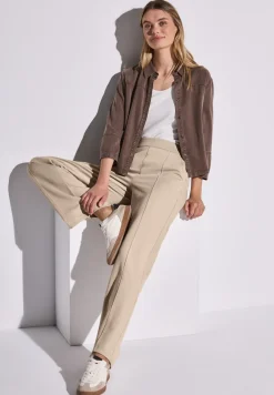 Straight Legs