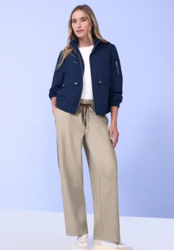 Straight Legs