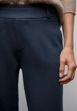 Straight Legs