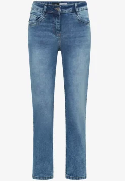 Straight Legs jeans