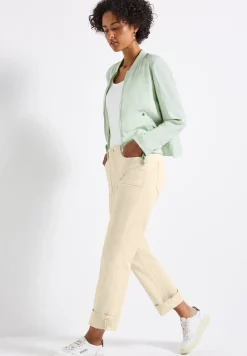 Straight Legs jeans