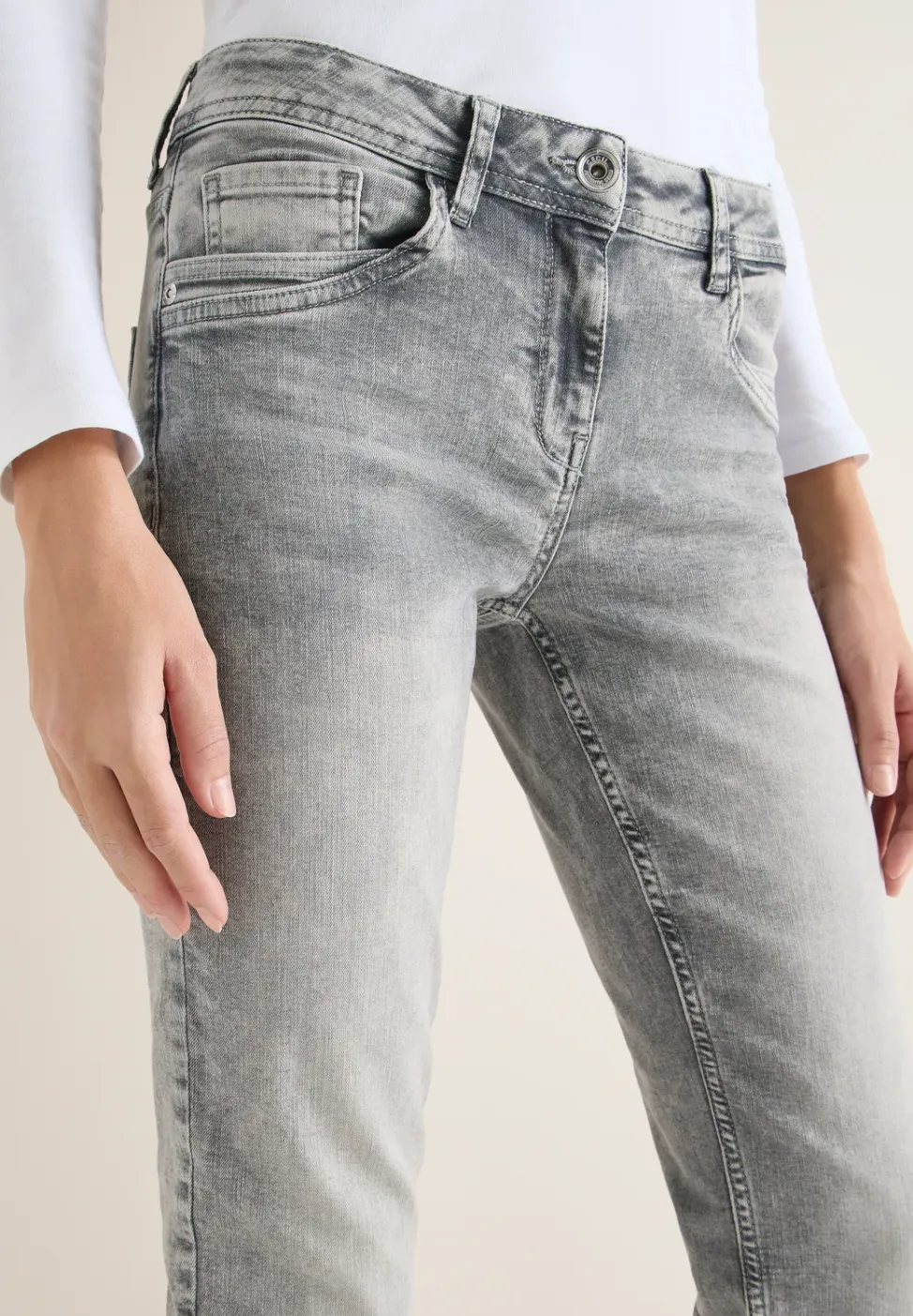 Straight Legs jeans