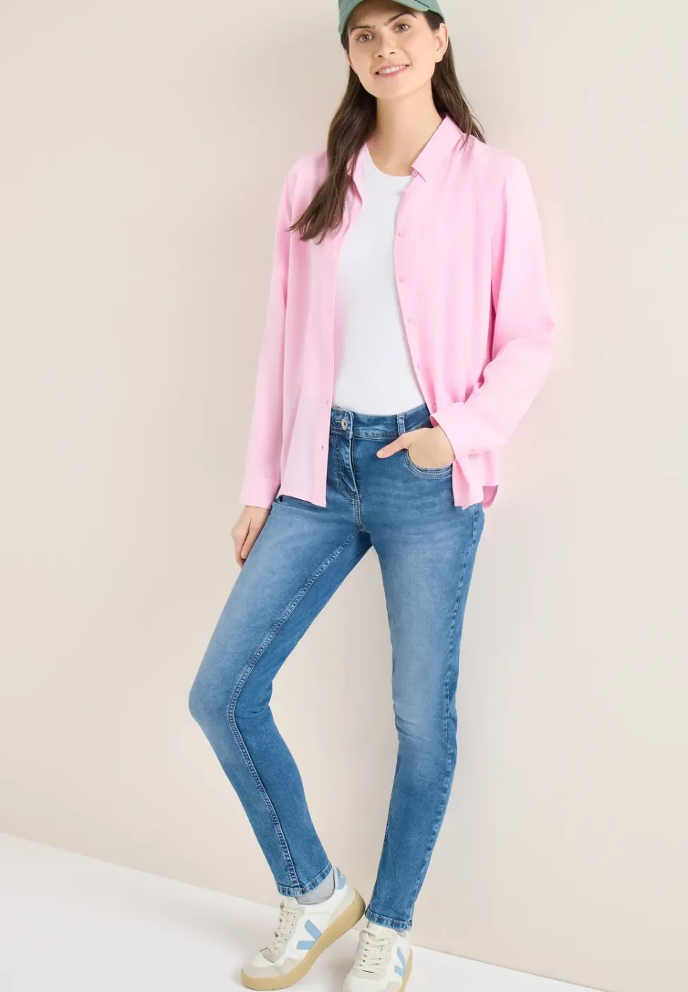 Straight Legs jeans