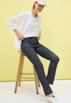 Straight Legs jeans