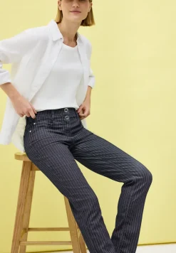 Straight Legs jeans