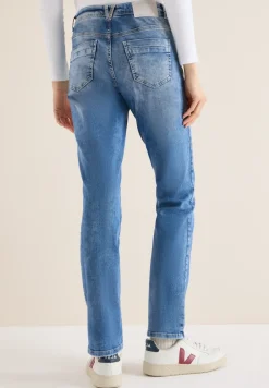 Straight Legs jeans