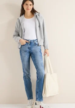 Straight Legs jeans