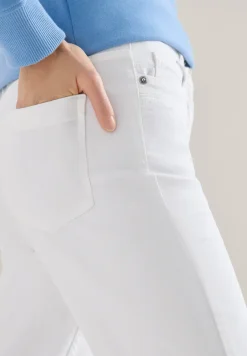 Straight Legs jeans