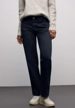 Straight Legs jeans