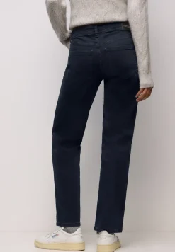 Straight Legs jeans