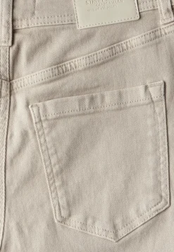 Straight Legs jeans