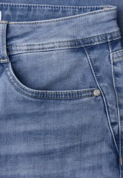 Straight Legs jeans