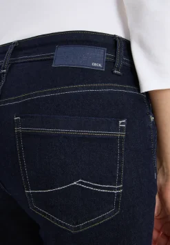 Straight Legs jeans