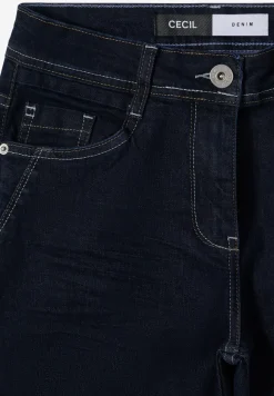 Straight Legs jeans