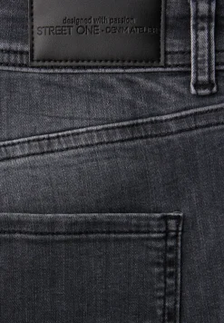 Straight Legs jeans