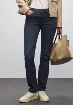 Straight Legs jeans