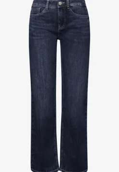 Straight Legs jeans