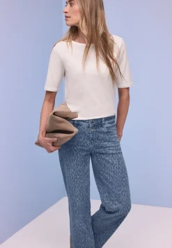 Straight Legs jeans